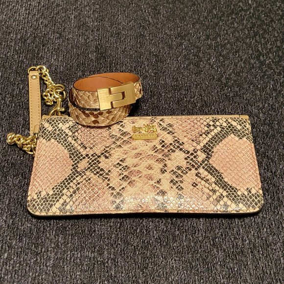 *HOST PICK* Like New Coach Python Print Leather Wristlet - Picture 4 of 4